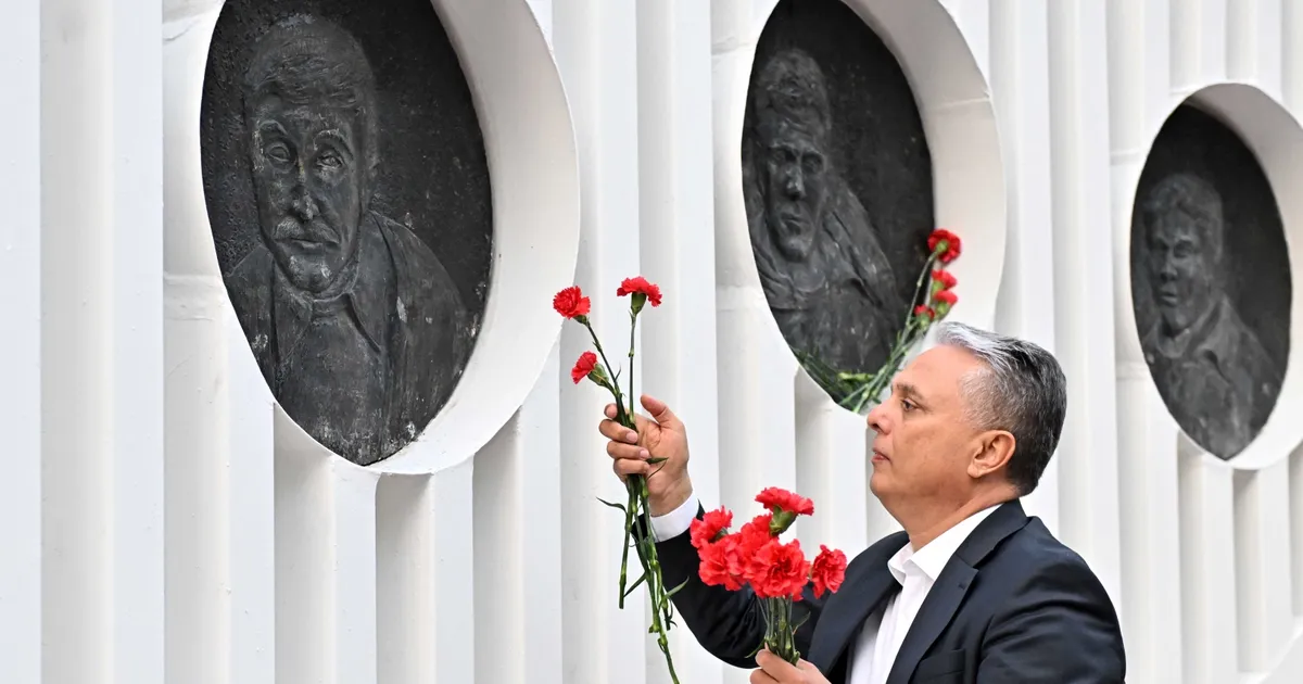Antalya Muratpaşa’da ‘üç fidan’a anma