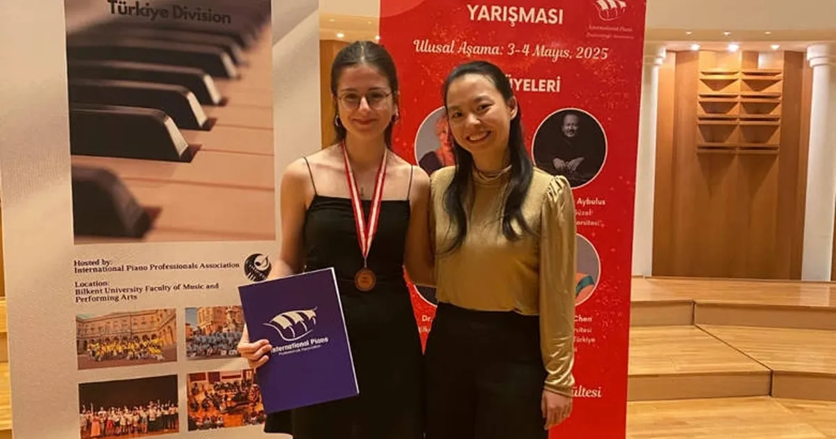 Antalya’nın piyanistleri Ankara’dan ödülle döndü