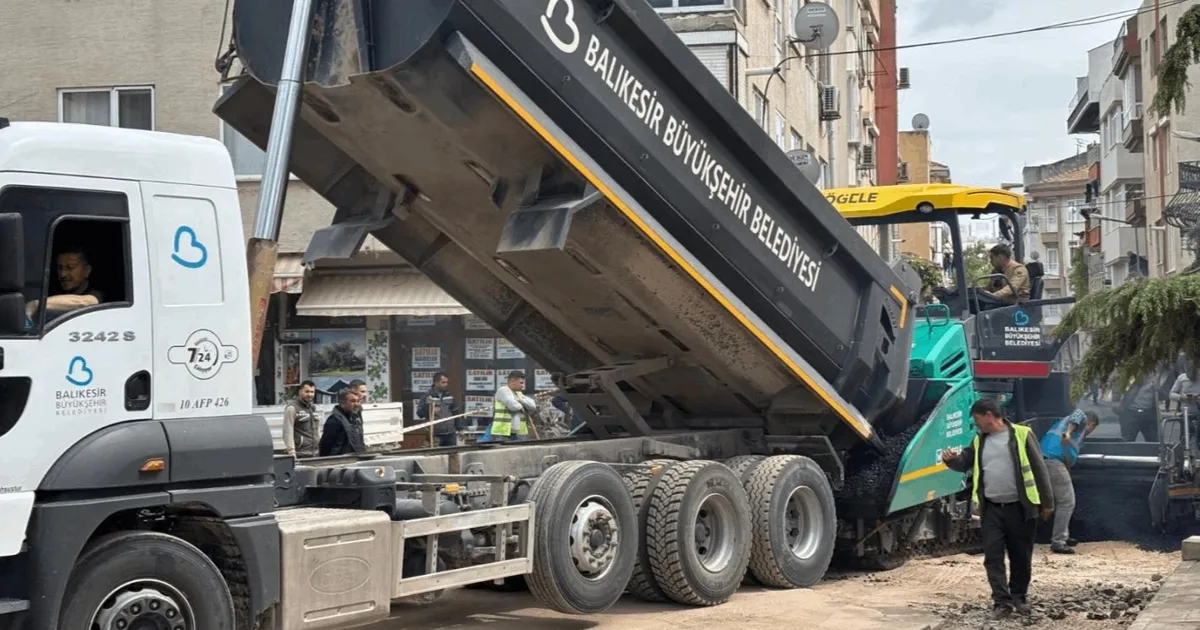 Balıkesir Büyükşehir’den Erdek’e özel mesai