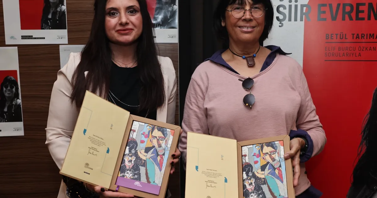 Betül Tarıman Bursa Nilüfer’de okurlarıyla buluştu
