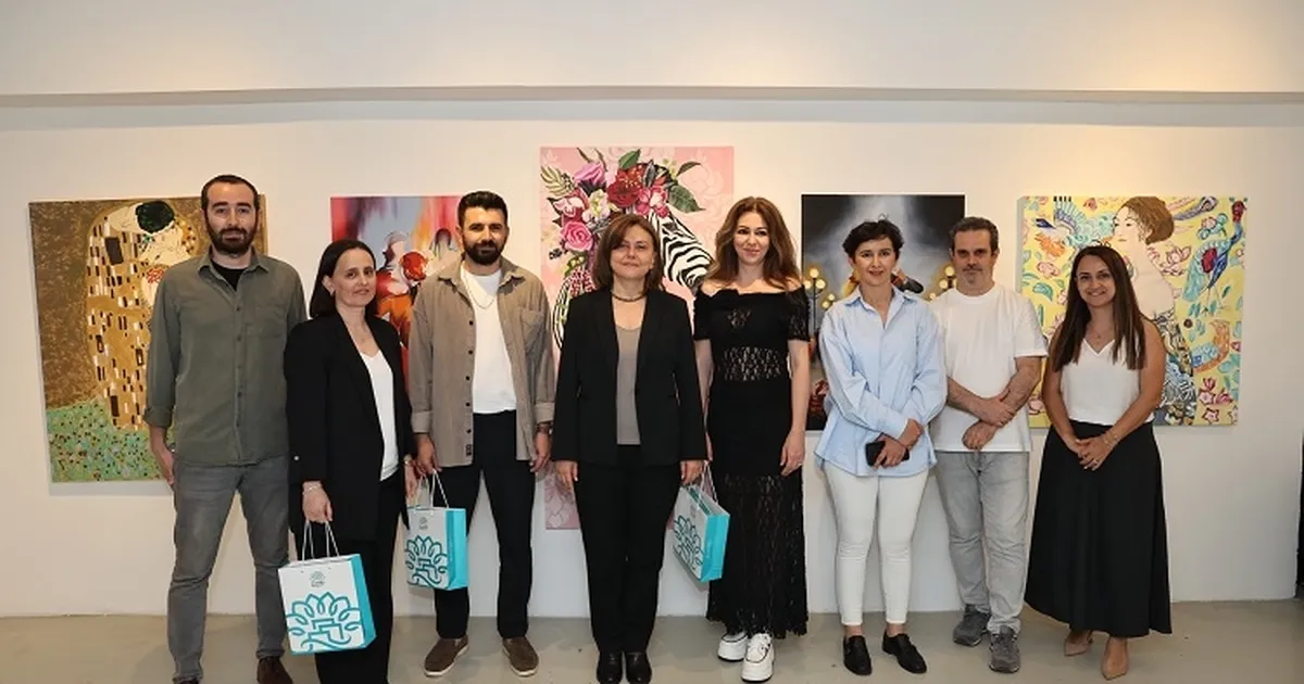 Bursa Nilüfer’de yetişkinlerin sergisi izlenime açıldı