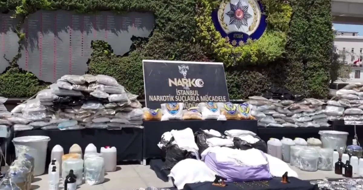 İstanbul’da zehir tacirlerine büyük darbe!