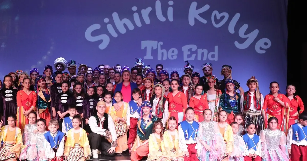 İzmit Belediyesi Sanat Akademisi’nin yıldızları “Sihirli Kolye” ile parladı