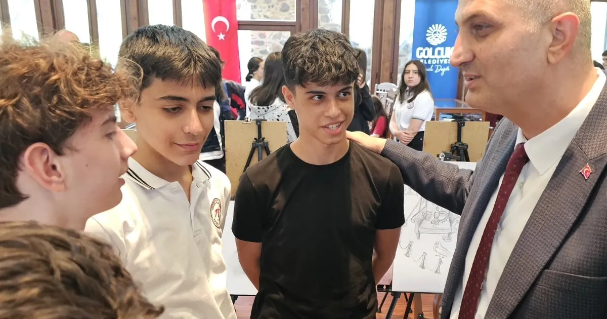 Kocaeli Gölcükteki tarihi yapılar öğrencilere ilham oldu