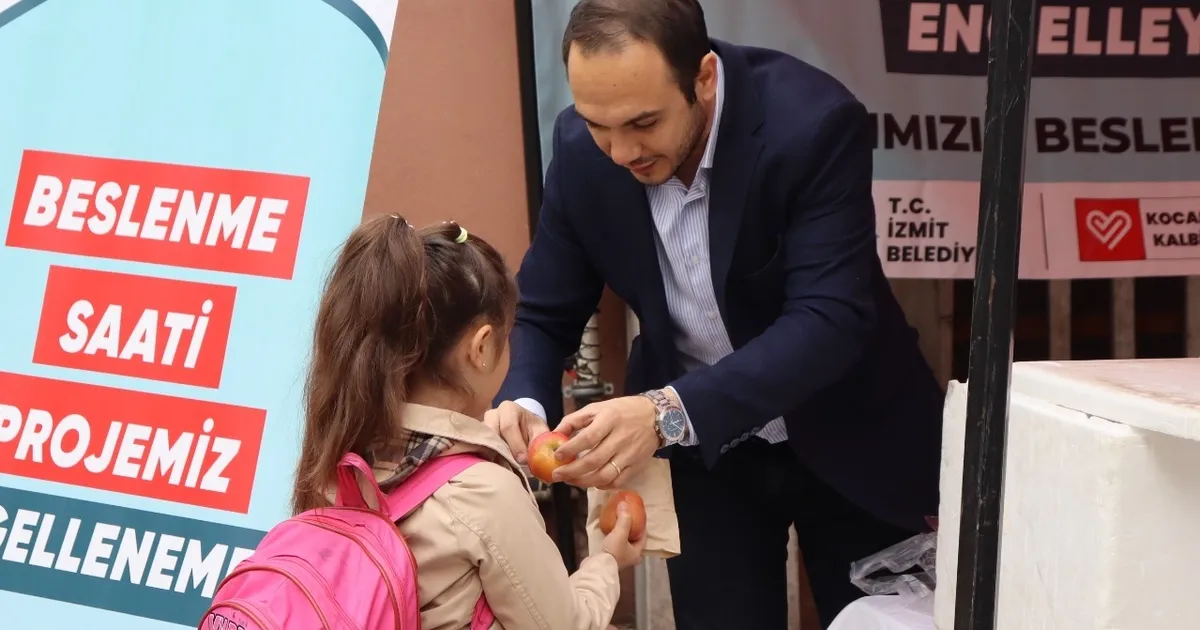 Kocaeli İzmit’te minik kalpler ‘Beslenme Saatiyle’ ısındı