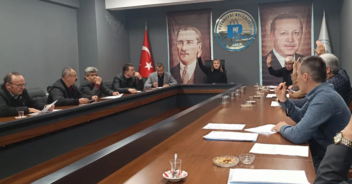 Pazaryeri Meclisi’nde ittifak çatlağı!