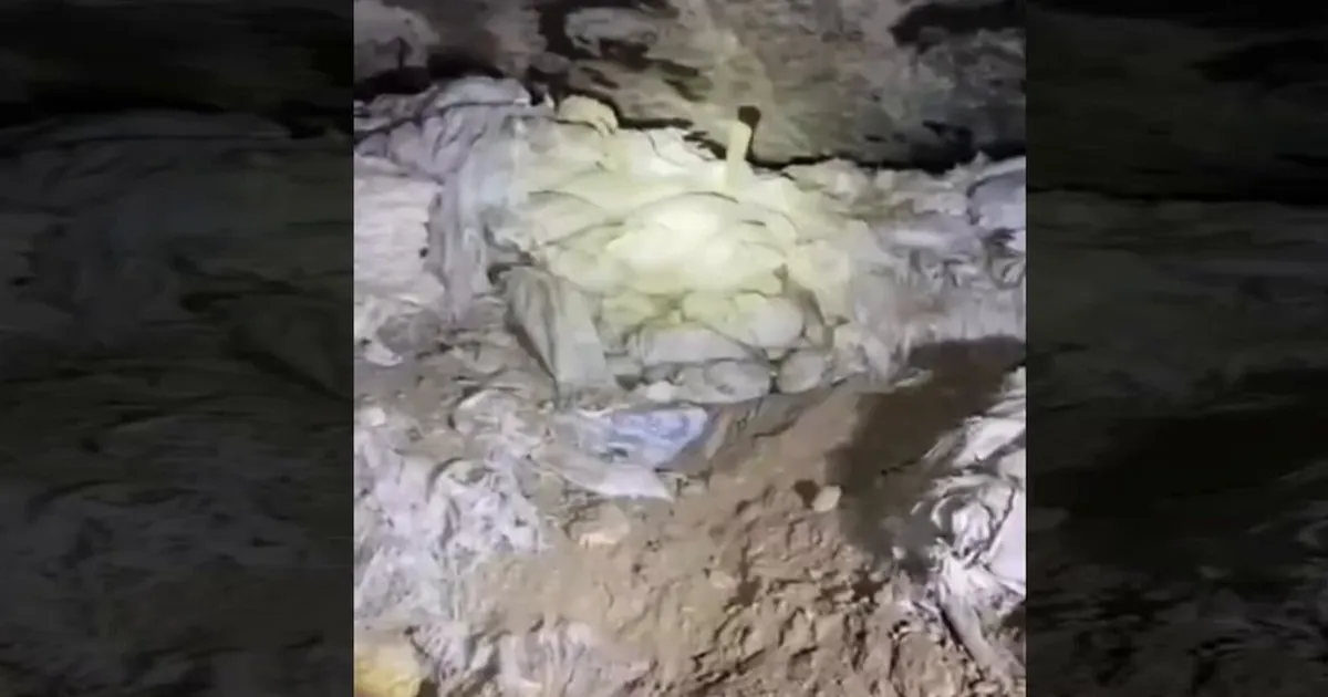 Pençe Kilit’te teröristlere ait mağaraya imha!